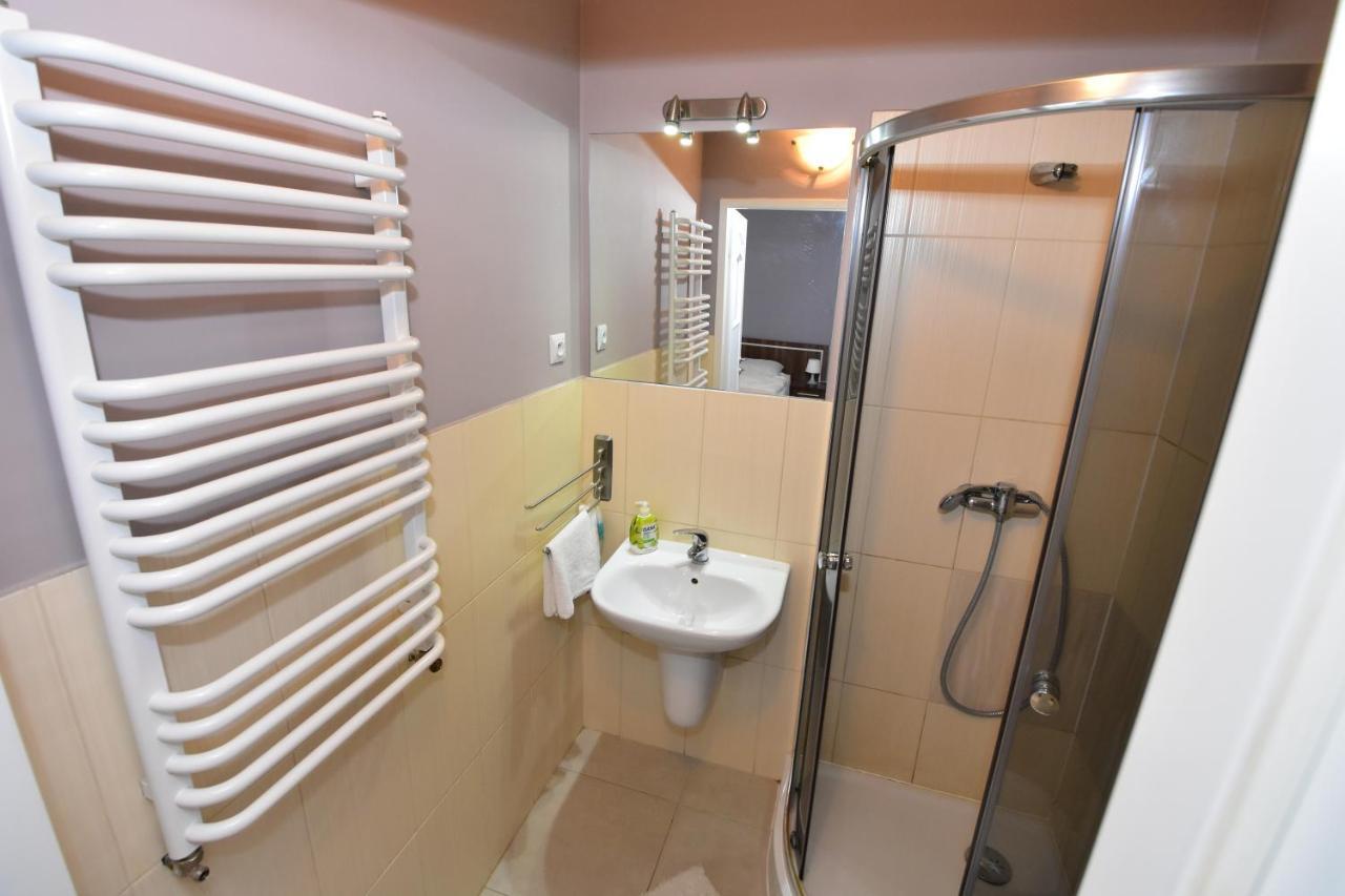 Zielone Pokoje Zielona Góra Exterior foto